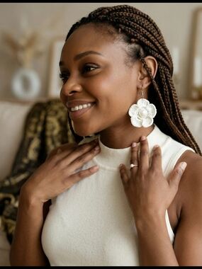 Hand Knit Pearl Center White Floral Drop Earrings